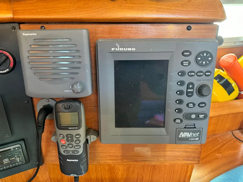 Slide: The Image of Navigation equipment on a 2001 Jeanneau Sun Odyssey 40 sailboat. - 33