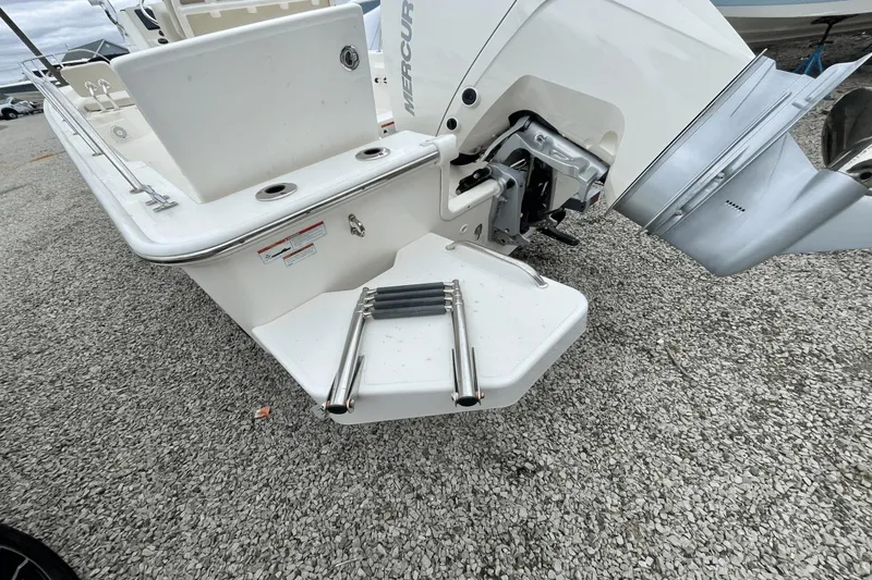 Slide: The Image of Boston Whaler 210 Montauk 2022 - 3
