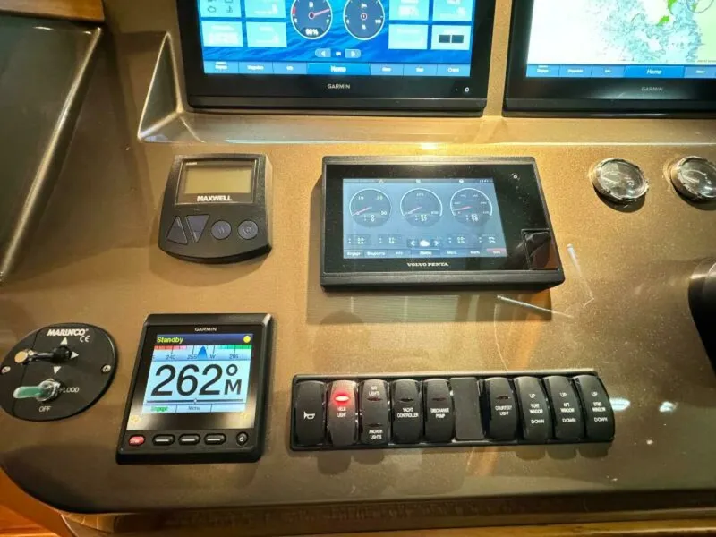 Slide: The Image of Palm Beach Motor Yachts PB55 2018 - 40