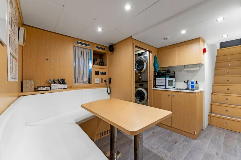 Slide: The Image of Custom Navetta 33 2024 - 102