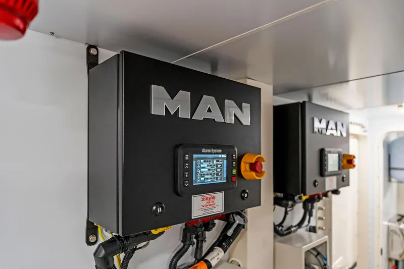 Slide: The Image of Custom Navetta 33 2024 - 110