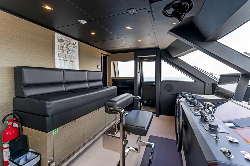 Slide: The Image of Custom Navetta 33 2024 - 55