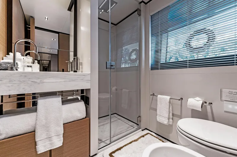 Slide: The Image of Custom Navetta 33 2024 - 86