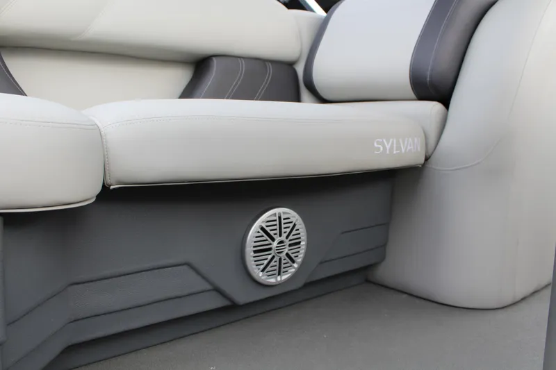 Slide: The Image of Steering console of 2025 Sylvan Mirage 822 LZ with Yamaha throttle control. - 10