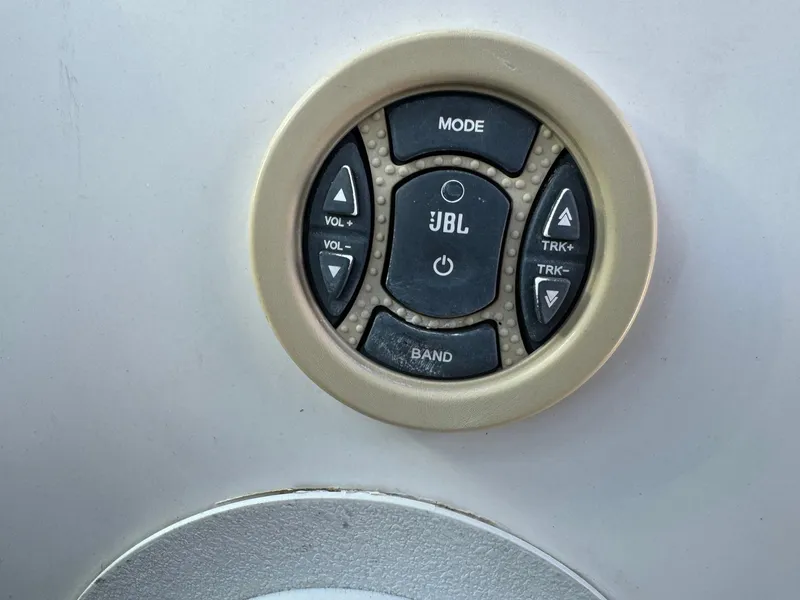 Slide: The Image of JBL audio control panel on 2000 Tiara Yachts 3100 Open. - 43