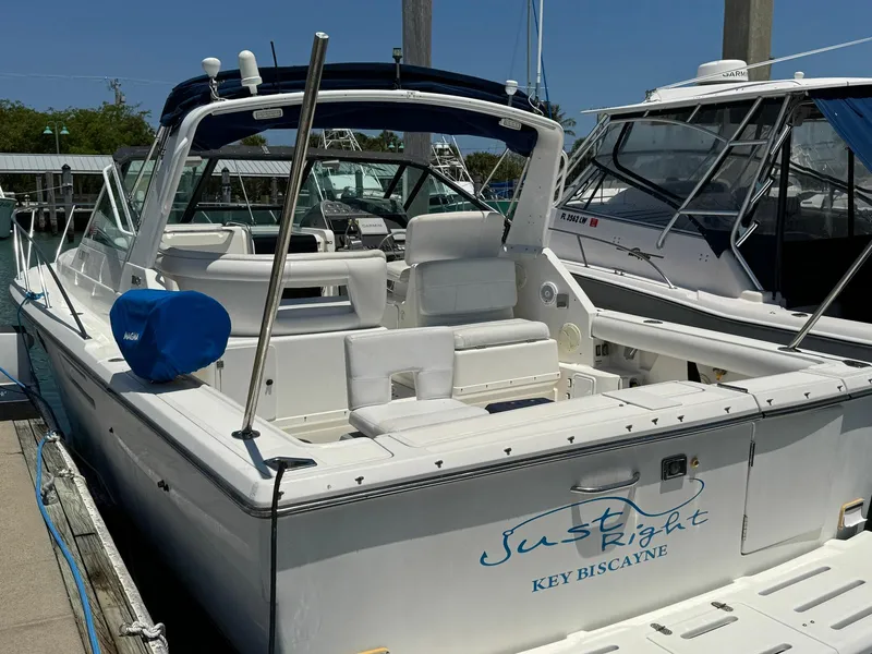 Slide: The Image of Tiara 3100 Open 2000 - 52