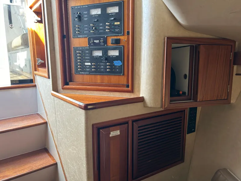 Slide: The Image of Miller Marine 36 Express 2006 - 57