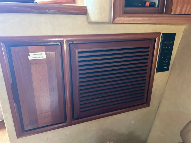 Slide: The Image of Miller Marine 36 Express 2006 - 60