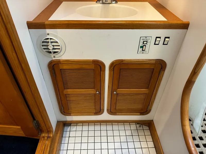 Slide: The Image of Seaton Ross 56 Trawler 1989 - 104