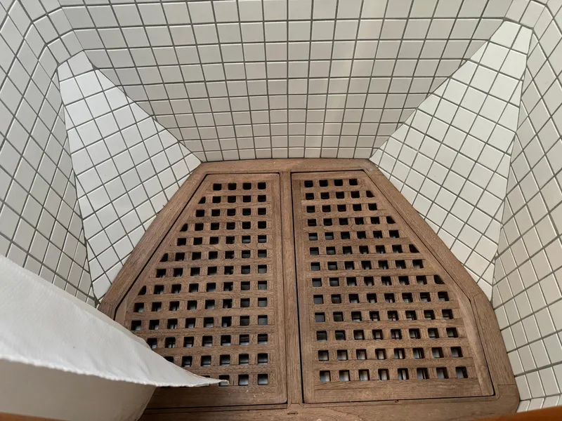 Slide: The Image of Seaton Ross 56 Trawler 1989 - 117