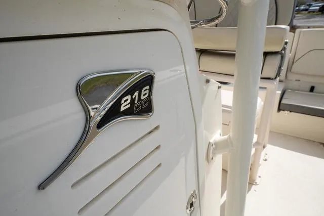 Slide: The Image of Stingray 216 CC 2024 - 10