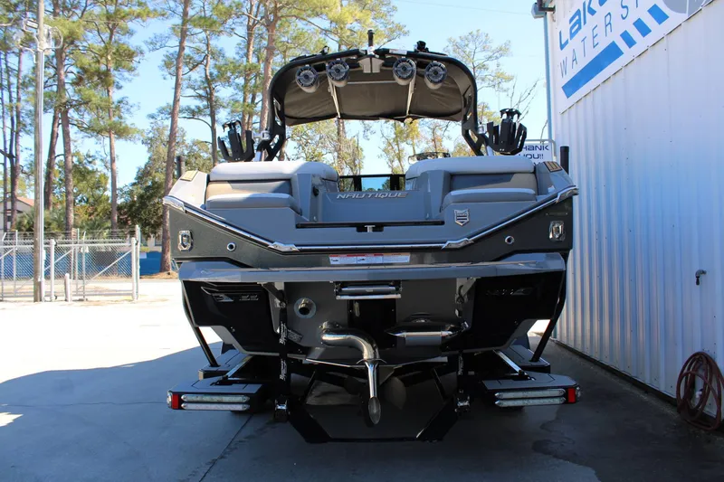 Slide: The Image of Nautique G23 2021 - 22