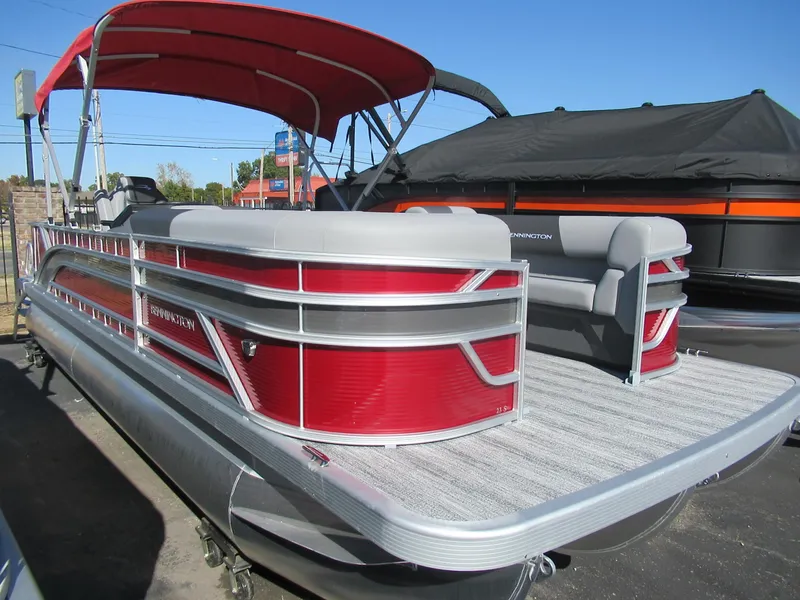 Slide: The Image of Bennington 23 SS 2025 - 0