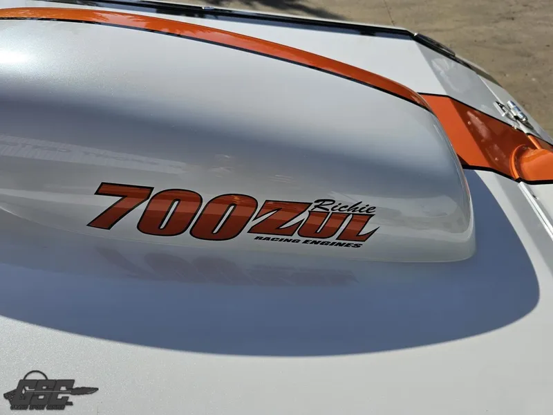 Slide: The Image of 2003 Cigarette 36 Gladiator with Richie Racing Engines 700 ZR1 decal. - 47
