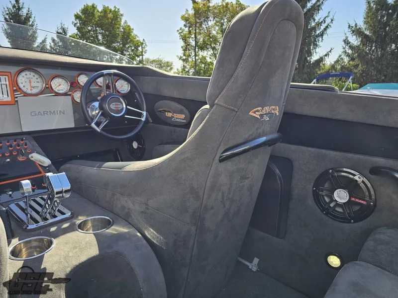 Slide: The Image of Cigarette 36 Gladiator 2003 - 55