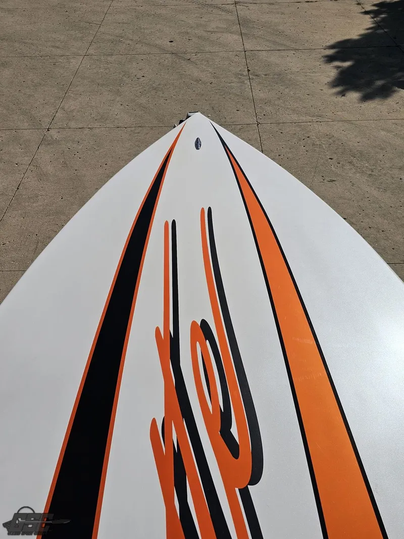 Slide: The Image of Cigarette 36 Gladiator 2003 - 79