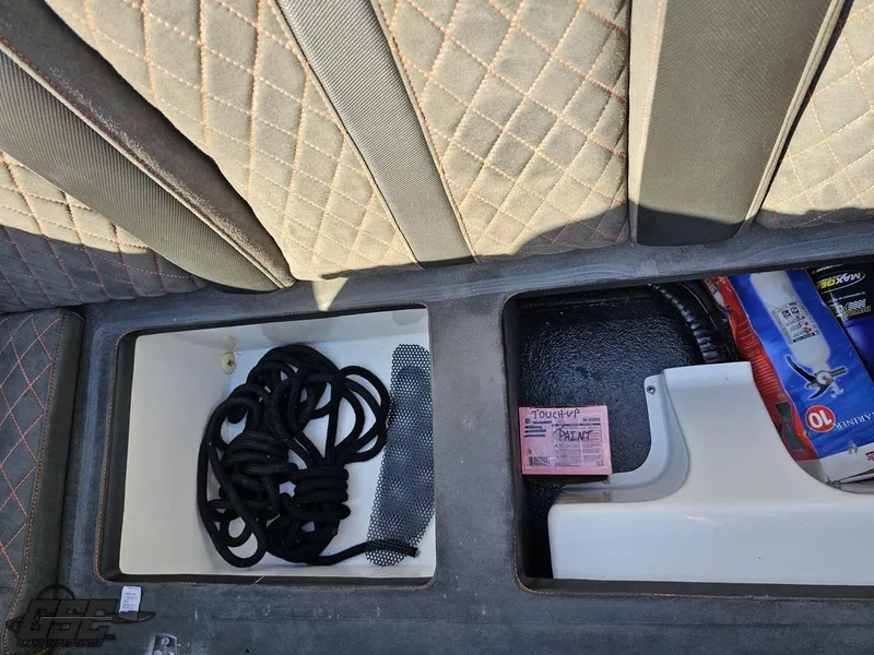 Slide: The Image of Cigarette 36 Gladiator 2003 - 88