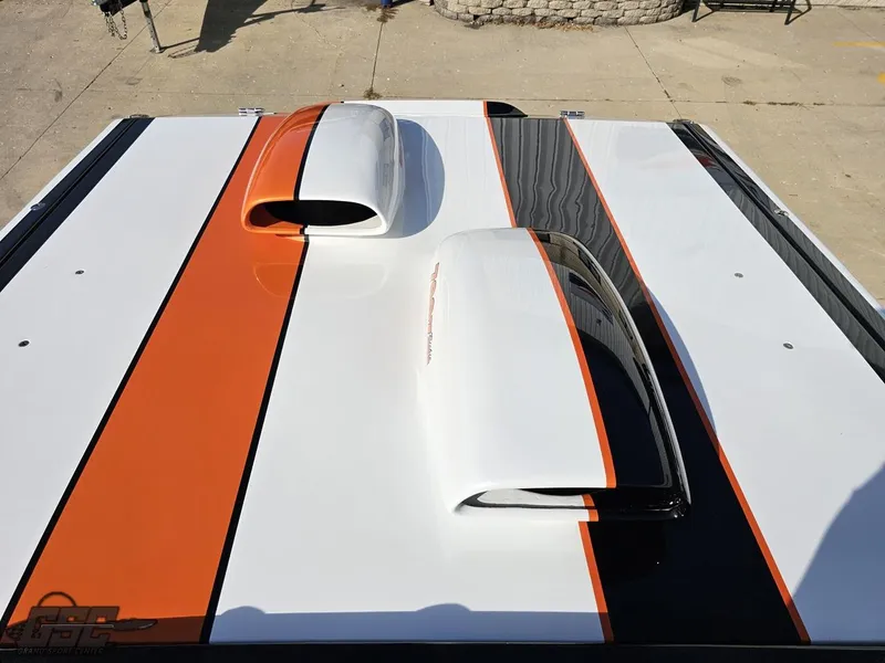 Slide: The Image of Cigarette 36 Gladiator 2003 - 90