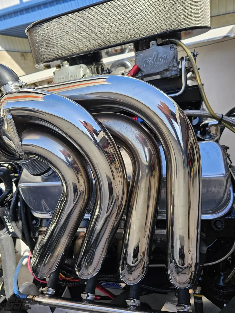 Slide: The Image of Cigarette 36 Gladiator 2003 - 99