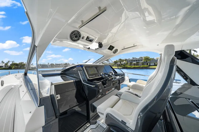 Slide: The Image of Azimut Verve 2023 - 38