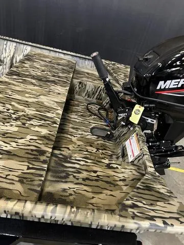 Slide: The Image of SeaArk 1448MV W/Mercury 25 2025 - 8