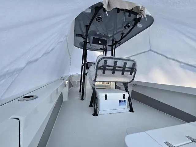 Slide: The Image of Parker Marine 2300 Special Edition 2025 - 5