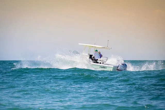 Slide: The Image of Parker Marine 2300 Special Edition 2025 - 8