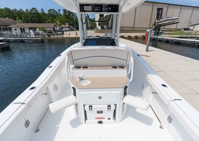 Slide: The Image of Sea Hunt Ultra 265 SE 2026 - 7