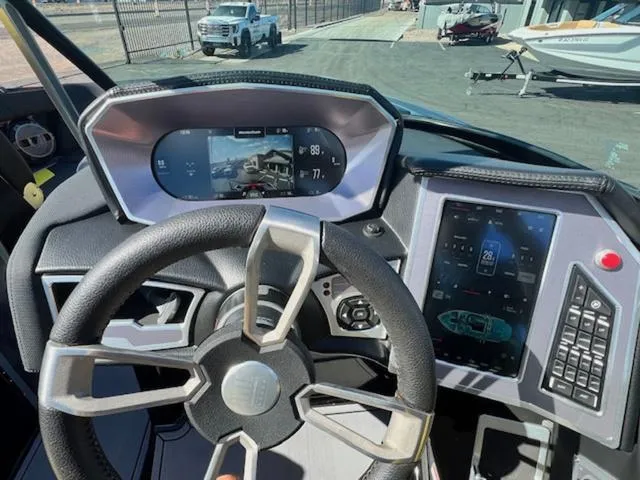 Slide: The Image of MasterCraft X24 2021 - 20