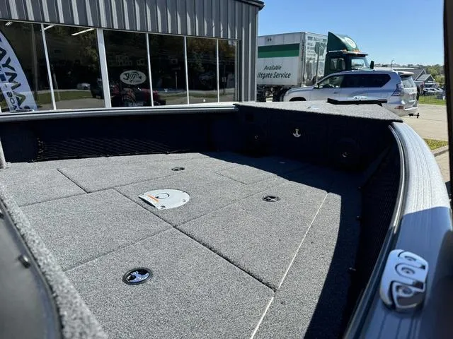 Slide: The Image of Lund 1875 Impact XS Sport 2025 - 11