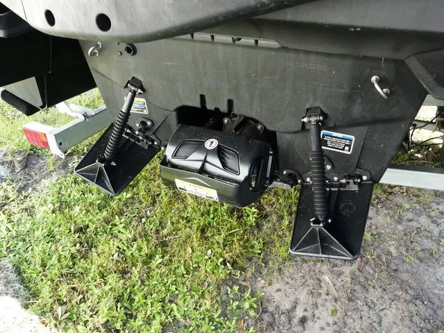 Slide: The Image of Sea-Doo Switch Cruise 18 2023 - 7