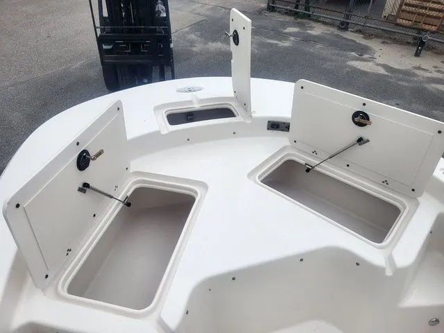 Slide: The Image of Carolina 19 Ultra Elite 2022 - 10