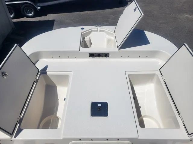 Slide: The Image of Carolina 23 LS 2022 - 10