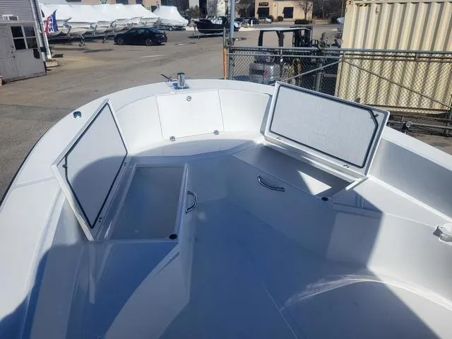 Slide: The Image of Maritime 233 Defiant 2024 - 8