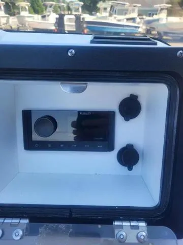 Slide: The Image of NauticStar 194 Bay 2024 - 15