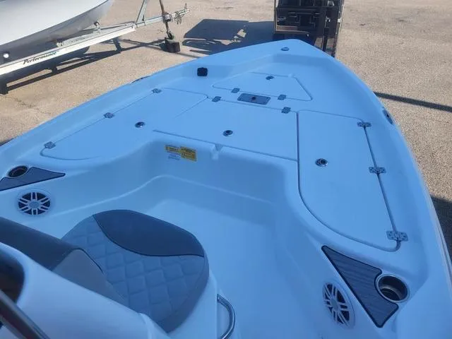 Slide: The Image of NauticStar 194 Bay 2024 - 5