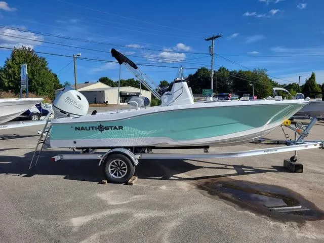 Slide: The Image of NauticStar 191 Hybrid 2025 - 4