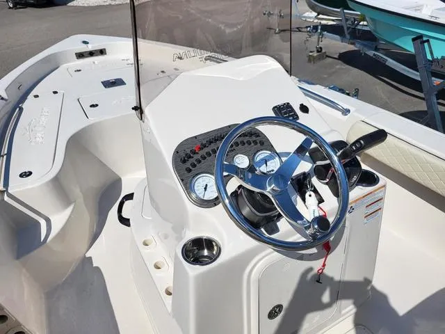 Slide: The Image of Sea Chaser 21 LX 2022 - 15