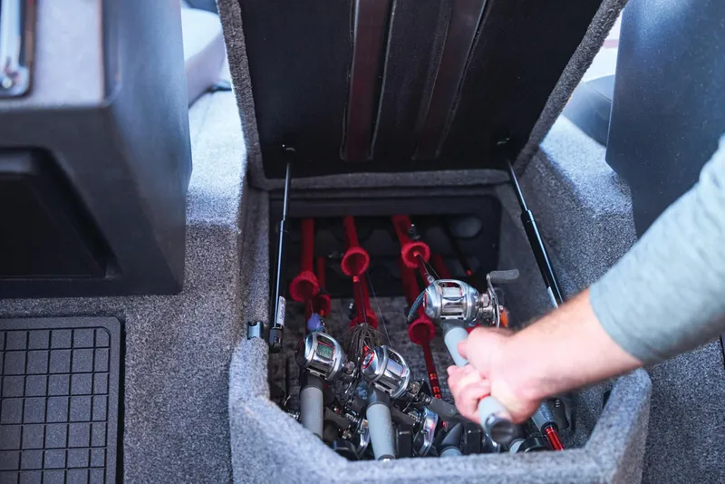 Slide: The Image of Tracker Targa V-19 Combo 2025 - 95