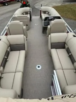 Slide: The Image of Sun Tracker Party Barge 22 DLX 2025 - 70