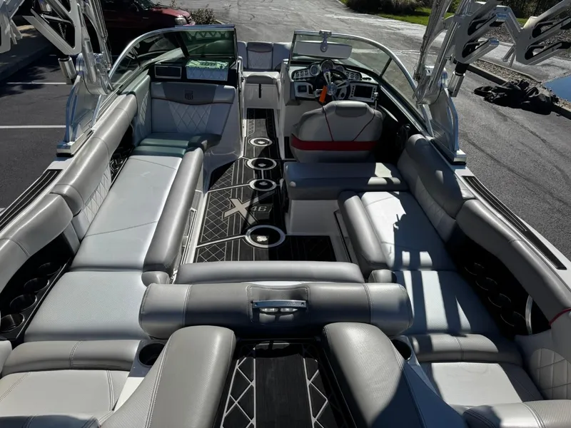 Slide: The Image of 2014 MasterCraft X46 boat interior with luxurious seating and modern design. - 21