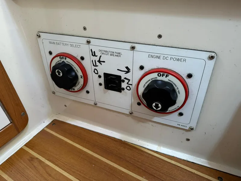 Slide: The Image of Catalina 42 MkII 2004 - 63