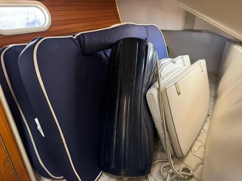 Slide: The Image of Catalina 42 MkII 2004 - 66