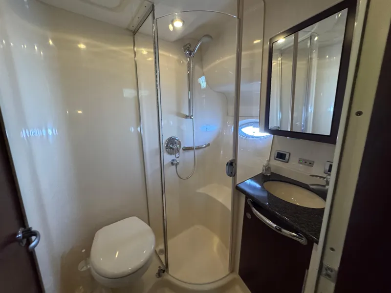 Slide: The Image of Sea Ray 40 Motor Yacht 2008 - 68