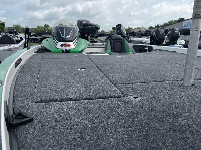 Slide: The Image of 2018 Ranger Z521C fishing boat with spacious deck and seating. - 3