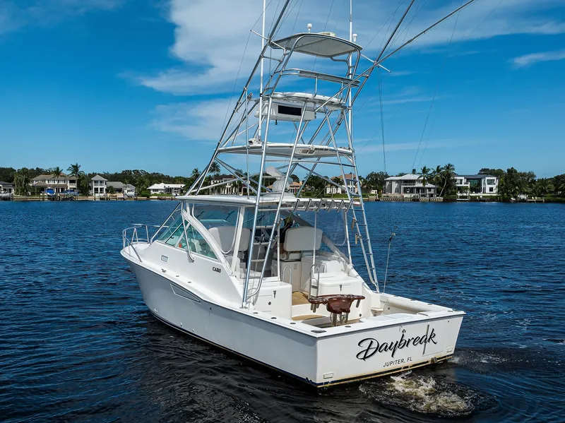 Slide: The Image of Cabo 35 Daybreak - Exterior Profile - 40