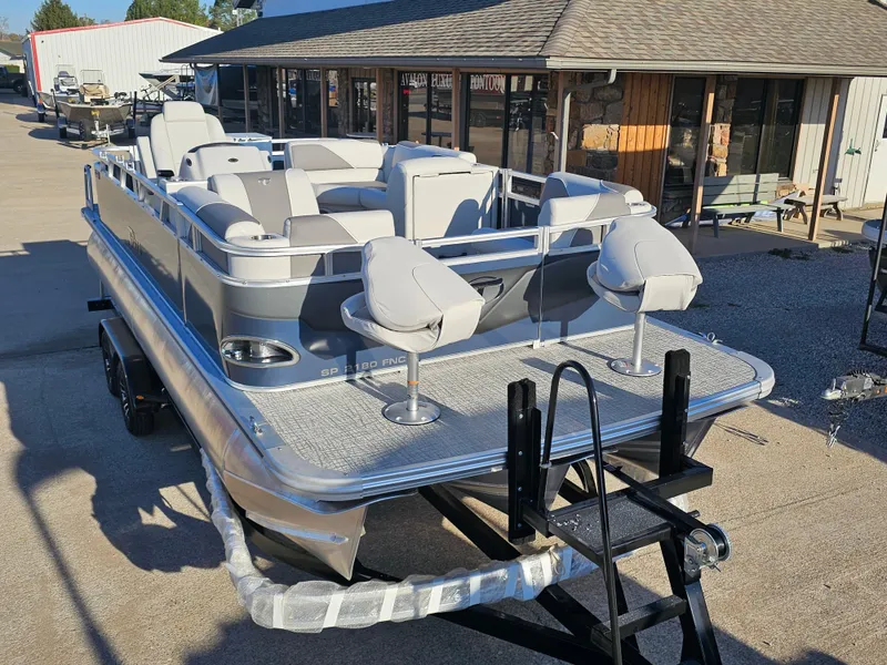 The Image of Tahoe 2180 Sport Fish and Cruise 2025 - 1