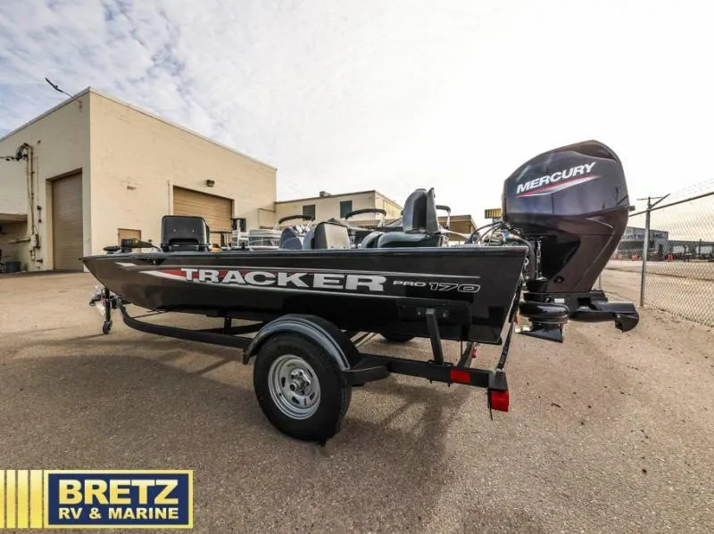 Slide: The Image of 2025 Tracker Pro 170 boat with Mercury engine at Bretz RV & Marine dealership. - 10