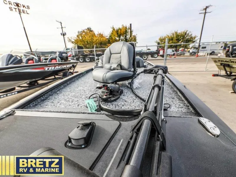 Slide: The Image of 2025 Pro 170 boat with seating, displayed at Bretz RV & Marine dealership. - 12