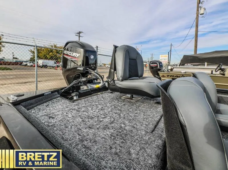 Slide: The Image of 2025 Pro 170 boat with Mercury engine at Bretz RV & Marine dealership. - 17